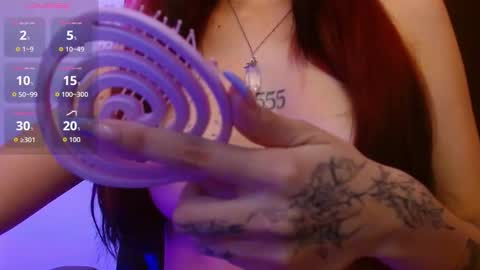 Alana Garcia  online show from November 11, 2025, 11:32 am