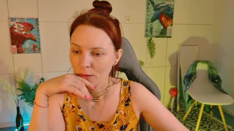Snapshot of lanaradiance chatting on June 7, 2026, 9:24 am Lana Radiance online show from June 7, 2026, 9:24 am