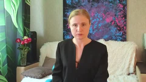 LanaviSmith online show from July 14, 2026, 10:21 am