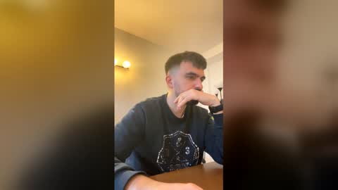 lander920612 online show from February 16, 2026, 9:49 am