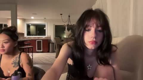 laneystone online show from November 25, 2025, 3:50 am