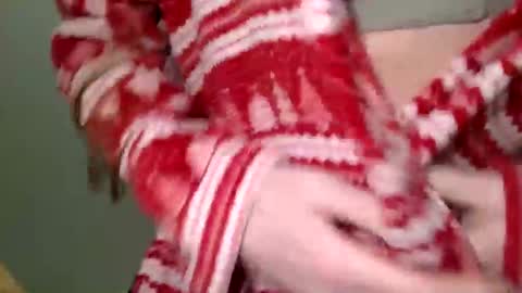 langoria online show from February 8, 2025, 10:29 pm