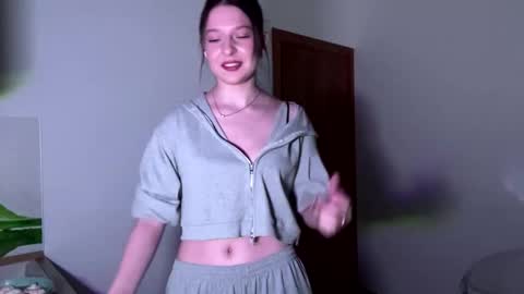 Sarah online show from January 18, 2026, 3:05 pm