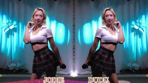 Snapshot of lankwaifong_cindy chatting on June 2, 2026, 3:08 am lankwaifong_cindy online show from June 2, 2026, 3:08 am