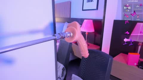 Lanna 4 online show from April 18, 2026, 7:07 pm