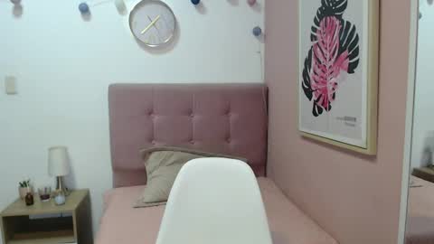 Snapshot of lanna_mills chatting on May 28, 2026, 1:08 pm Lanna online show from May 28, 2026, 1:08 pm