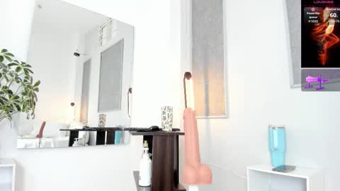 Lanna miley Russo  online show from January 13, 2026, 8:52 am