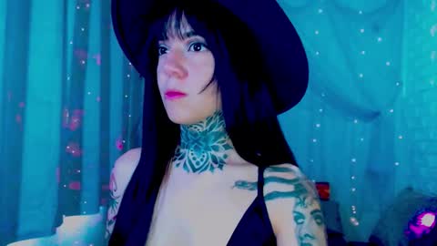 LANNIE   online show from March 5, 2026, 2:46 pm