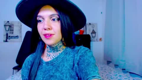 Snapshot of lannie_gonzales chatting on June 3, 2026, 11:32 pm LANNIE online show from June 3, 2026, 11:32 pm