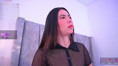Snapshot of lara_giraldo chatting on February 11, 2025, 2:46 am Hello Guys I am Lara Giraldo WELCOME To my room online show from February 11, 2025, 2:46 am