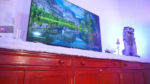 Snapshot of lara_giraldo chatting on November 13, 2025, 12:31 am Hello Guys I am Lara Giraldo WELCOME To my room online show from November 13, 2025, 12:31 am