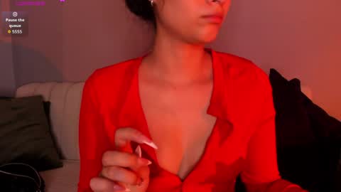 Lara Madisson online show from April 7, 2026, 5:41 am