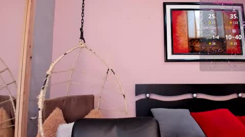      700  200   online show from October 11, 2025, 8:18 pm