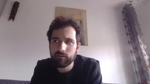 laraaan online show from November 30, 2025, 12:20 pm