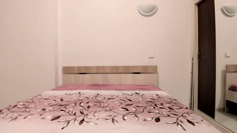 Lara online show from January 15, 2025, 5:29 am