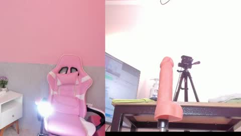 Snapshot of laraebony_ chatting on July 1, 2026, 11:12 am laraebony_ online show from July 1, 2026, 11:12 am