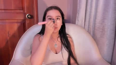 Snapshot of laragoldd chatting on February 21, 2026, 7:04 pm Lara Gold online show from February 21, 2026, 7:04 pm