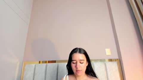 Snapshot of laragoldd chatting on February 27, 2026, 1:05 am Lara Gold online show from February 27, 2026, 1:05 am