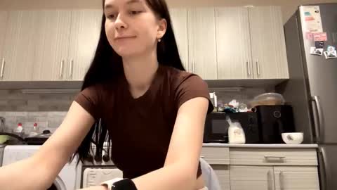 lara online show from March 15, 2026, 9:32 pm