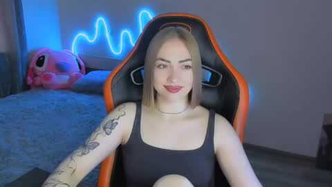 LaraKrein lk online show from April 18, 2026, 2:10 pm