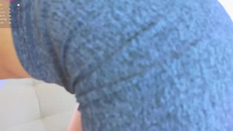 Lara  online show from February 9, 2025, 6:26 pm