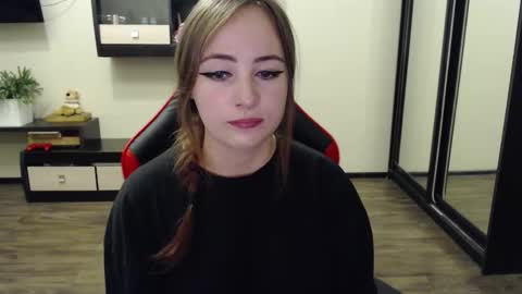 Laralianna online show from September 11, 2025, 3:50 am