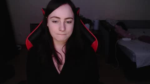 Laralianna online show from February 24, 2026, 7:01 pm