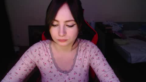 Laralianna online show from February 25, 2026, 7:56 pm