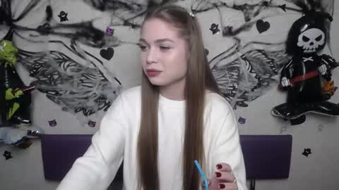 LaraPika online show from October 25, 2025, 5:08 pm