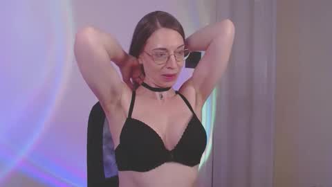 Snapshot of larawintersxxx chatting on May 7, 2026, 9:09 pm larawintersxxx online show from May 7, 2026, 9:09 pm