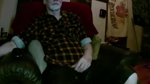 Larbie online show from October 25, 2025, 9:20 pm