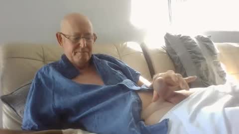 largerthan-   say hi on entry online show from March 28, 2026, 11:15 pm