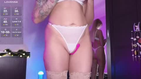 LarineGMT7  UTC6  online show from January 22, 2025, 3:31 am