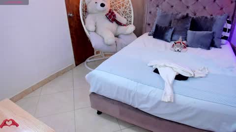 laris_park online show from January 11, 2025, 11:12 am