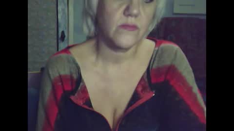 larisaq4ugo24 online show from January 16, 2025, 6:37 pm