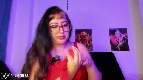 Snapshot of larissa01_ chatting on May 7, 2026, 10:37 pm Lari online show from May 7, 2026, 10:37 pm