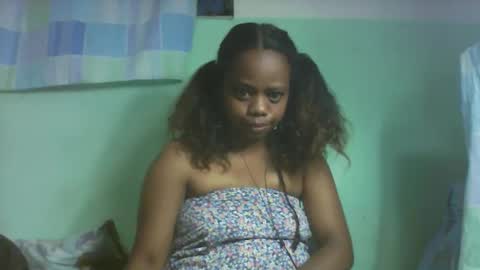 larissa645771 online show from October 17, 2025, 5:15 pm