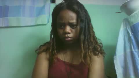 larissa645771 online show from October 21, 2025, 6:52 pm