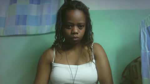 larissa645771 online show from October 24, 2025, 5:59 am