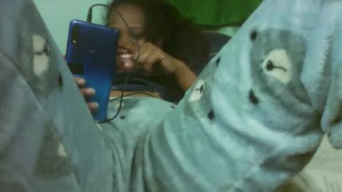 larissa645771 online show from December 16, 2025, 6:13 pm