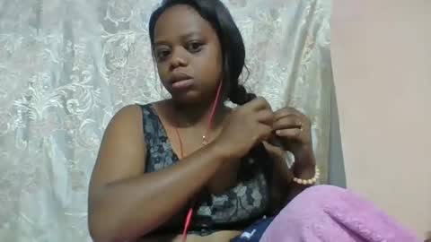 larissa645771 online show from May 14, 2026, 2:29 am