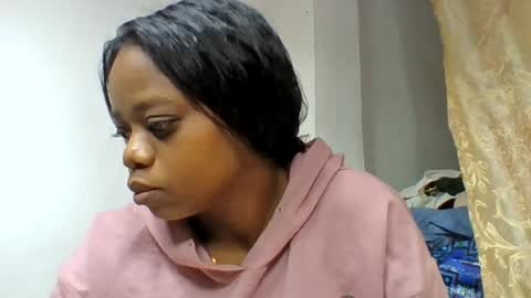 larissa645771 online show from July 13, 2026, 4:54 pm