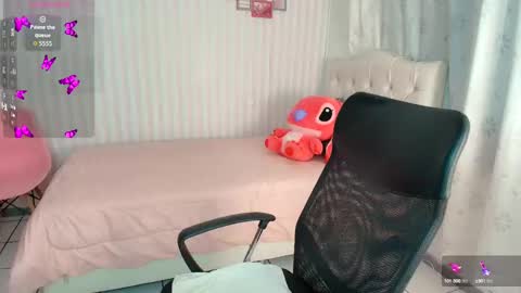 Larissas online show from September 25, 2025, 9:40 pm