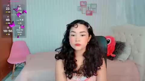 Larissas online show from September 26, 2025, 8:24 pm