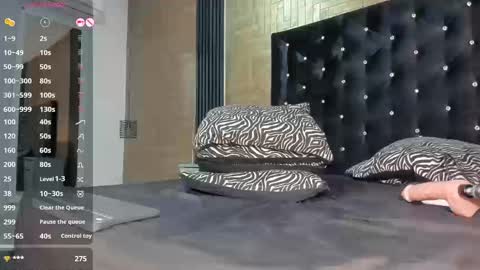       online show from September 8, 2025, 9:47 pm