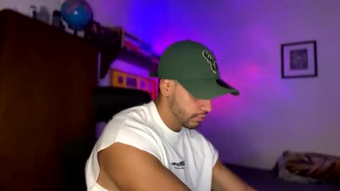 andrew online show from December 25, 2024, 1:41 pm