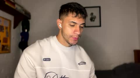 andrew online show from March 2, 2025, 4:21 pm