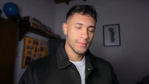 andrew online show from September 30, 2025, 1:05 pm