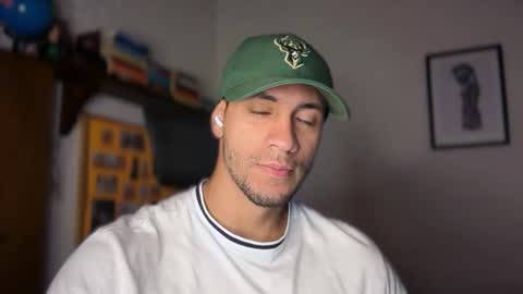 andrew online show from November 24, 2025, 1:33 pm