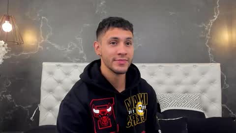 andrew online show from December 4, 2025, 1:09 pm